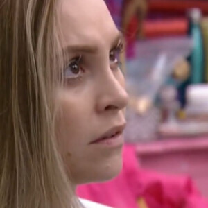 'BBB 21': Carla Diaz reprovou decisão de seu affair, Arthur, imunizar com o Anjo Projota