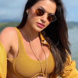 Andressa Suita está em Angra dos Reis com Gusttavo Lima e filhos