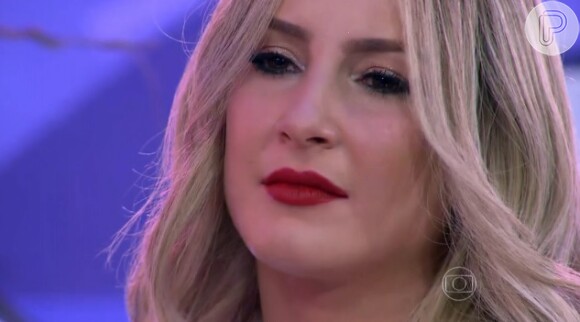 Claudia Leitte chora com apresentação de Karina Duque Estrada e Millane Hora no 'The Voice' desta quinta-feira, 13 de novembro de 2014