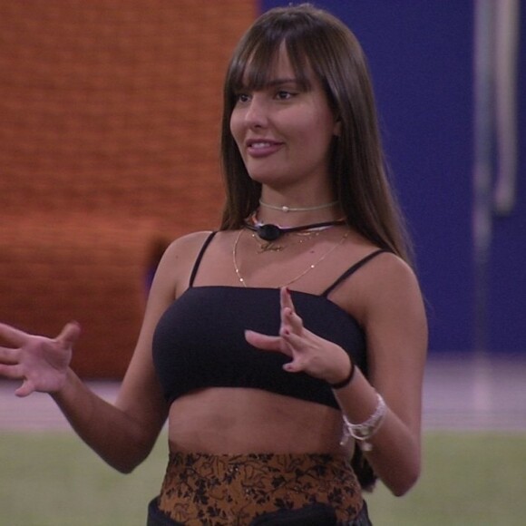 No 'BBB 21', Thaís é melhor amiga e está no Pódio de Viih Tube para vencer o reality