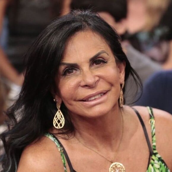 Neta mais velha de Gretchen, Bia Miranda impressiona por beleza nas redes sociais