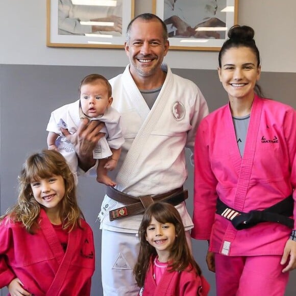 Malvino Salvador é casado com Kyra Gracie e pai de Ayra, de 6 anos, Kyara, de 4 anos, e Rayan, 3 meses