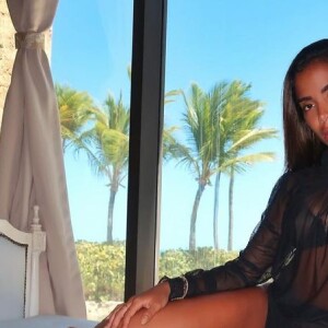 Anitta jantou com novo affair em restaurante nos Estados Unidos