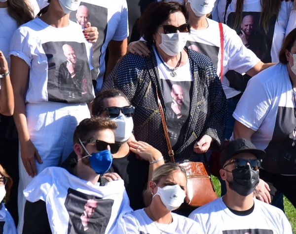 Corpo De Paulo Gustavo E Cremado E Ator E Homenageado Por Amigos E Familiares Em Foto Purepeople