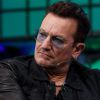 Bono Vox, do U2, sofre acidente andando de bicicleta e fratura o braço