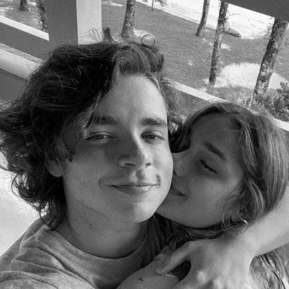 Sasha Meneghel e João Figueiredo, além de seus convidados, passaram por testes de Covid