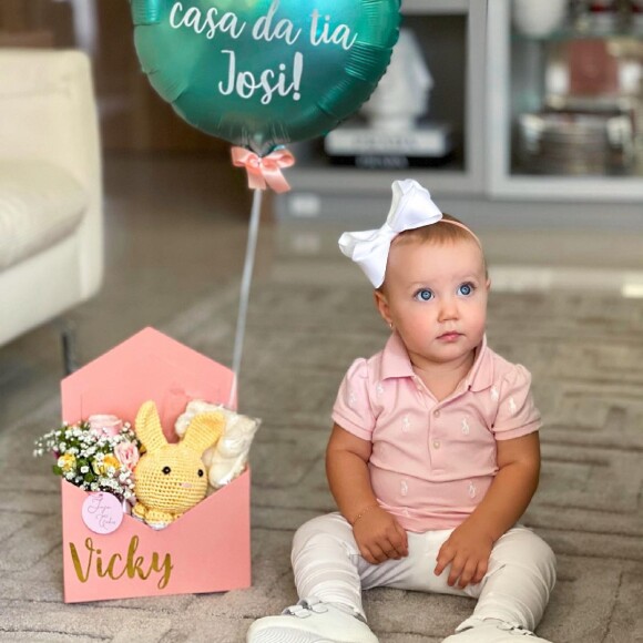 Vicky é filha de Ana Paula Siebert e Roberto Justus