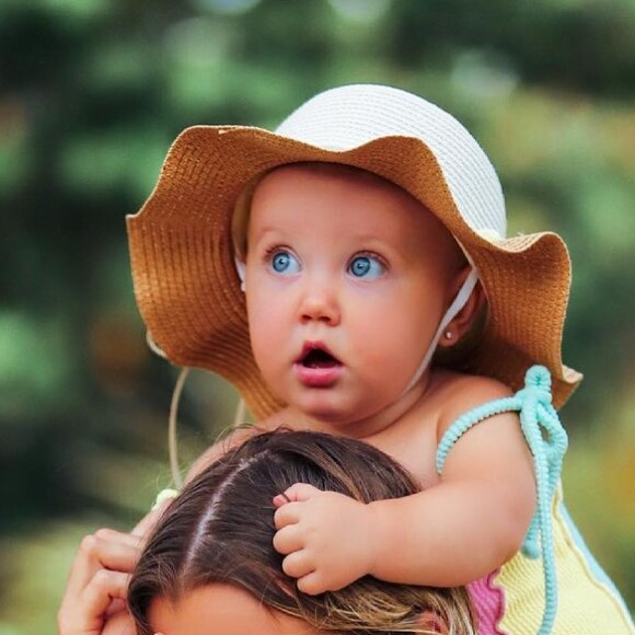 Ana Paula Siebert e Vicky se divertem em novo vídeo