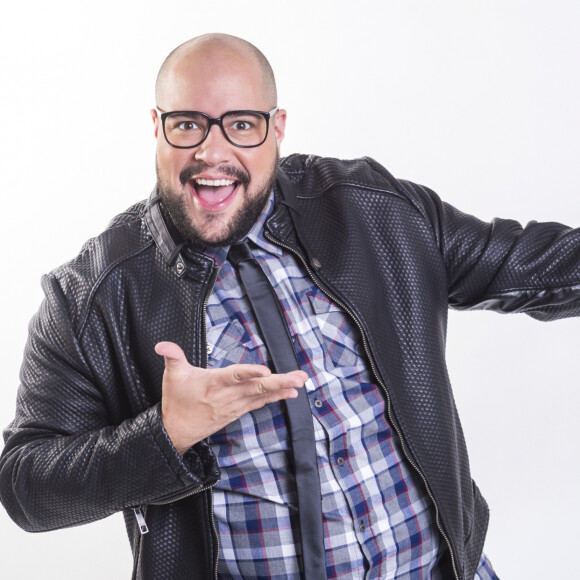 Tiago Abravanel criticou as falas homofóbicas da tia Patrícia