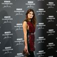 Isabelli Fontana usa vestido de couro e botas longas pra ir à festa da Pirelli, em Milão, na Itália