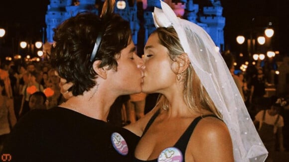 Sasha Meneghel posta foto de beijo em João Figueiredo ao homenagear marido por aniversário