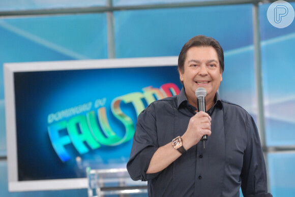 Fausto Silva foi afastado pela TV Globo após a emissora temer a forma como a apresentador falaria da substituição