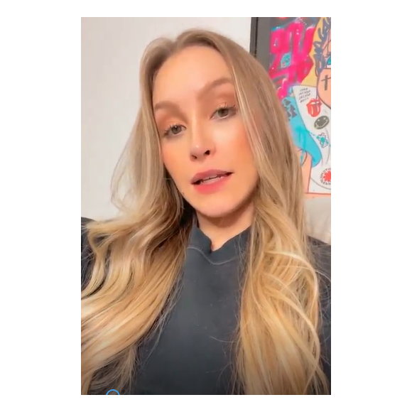 Carla Diaz faz stories pedindo apoio para mãe de amiga com Covid-19
