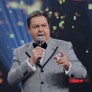 Faustão estuda 2 títulos para programa na Band 'Programa do Faustão' e 'Perdidos na Noite com Faustão'