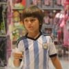 Carolina Dieckmann fez um passeio com José em um shopping no Rio