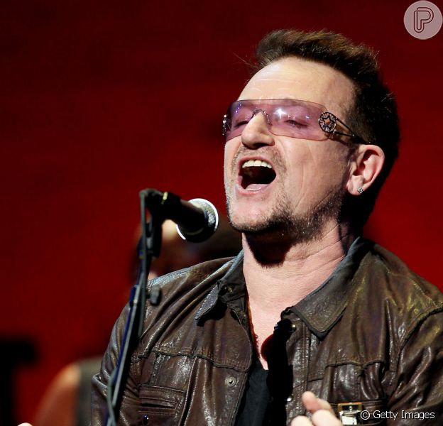 Bono Vox sofre nove faturas no braço e coloca três placas de metal e 18 parafusos