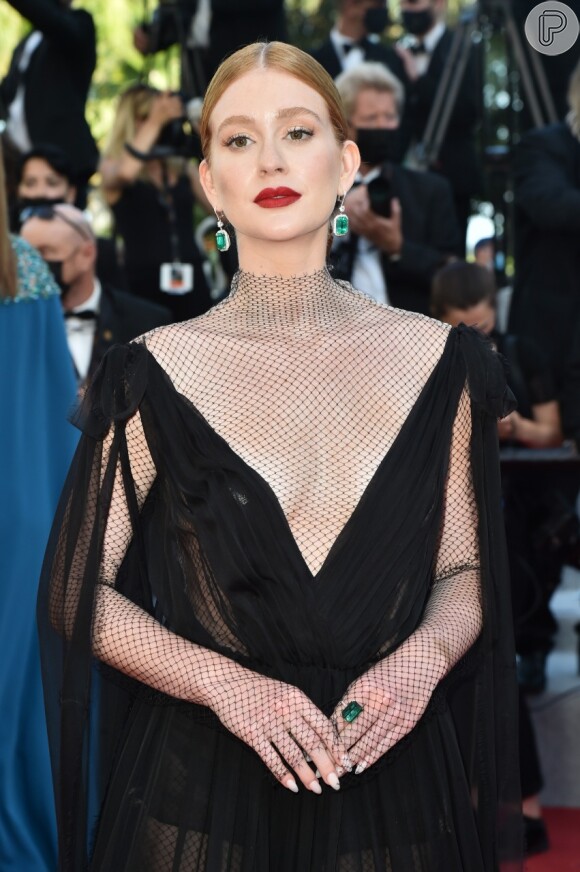 Marina Ruy Barbosa usou um vestido da grife Valentino no Festival de Cannes