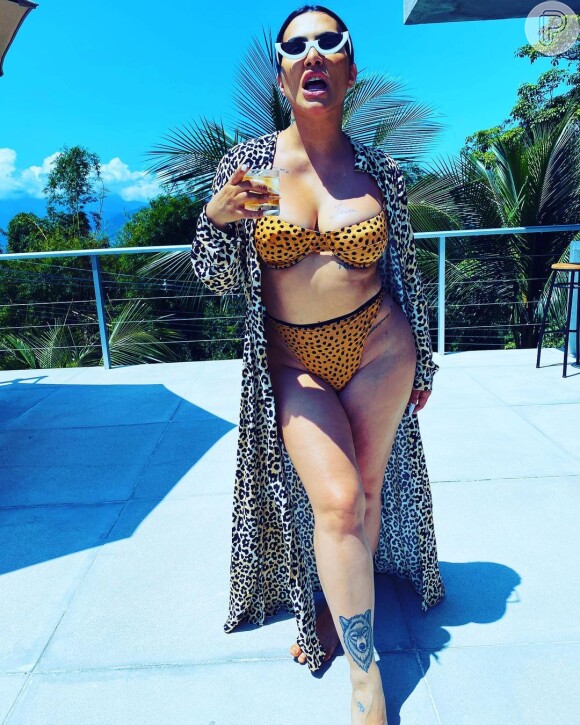 Cleo aderiu ao movimento entre 2019 e 2020, quando engordou mais de 20kg e não deixou de postar as curvas e beleza real no Instagram