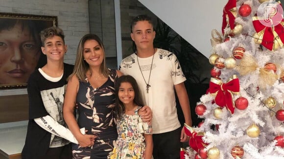 Walkyria Santos ao lado dos filhos, Lucas, Bruno e Maria Flor: 'Hoje faz sete dias que perdi meu anjo. Meu príncipe'