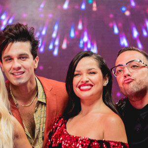 Juliette questionou Luan Santana sobre seu status em live