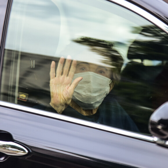 Glória Menezes recebeu alta 10 dias após internação com Covid-19