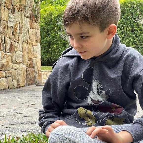 Filho de Ana Hickmann aparece com frequência nas redes da mãe com seus pets