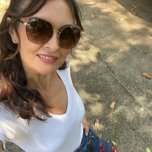 Fátima Bernardes pegou look emprestado da filha