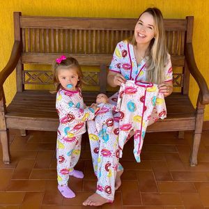 Thaeme Mariôto já é mãe da pequena Liz, de 2 anos