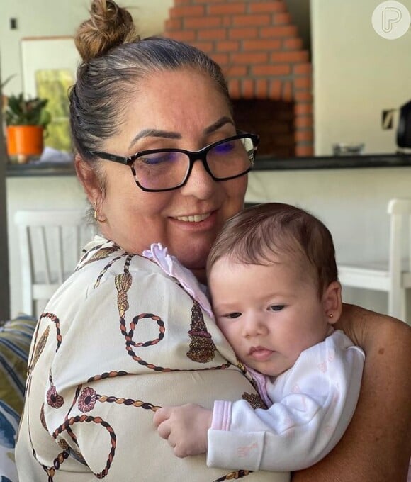 Virgínia Fonseca vai morar com a mãe, Margareth Serrão e sua família em nova mansão no mesmo condomínio de Goiânia
