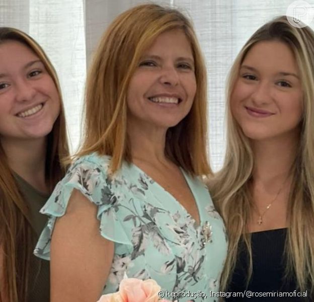 Gêmeas de Gugu festejam aniversário da mãe e web nota ausência do primogênito: 'Triste'