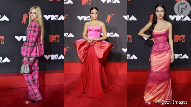 Avril Lavigne, Olivia Rodrigo e Camila Cabello escolheram produções com vermelho e rosa como destaque