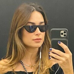 Grávida, Thaila Ayala valoriza barriga à mostra em looks