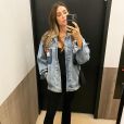 Thaila Ayala escolhe jaqueta jeans para look de gravidez em NY