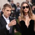 Justin Bieber e Hailey Baldwin desfilaram no red carpet do MET Gala 2021