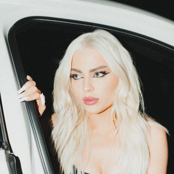 Luísa Sonza elevou a temperatura com look provocante