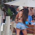 Beijo entre Hariany Almeida e o novo namorado, José Victor Pires, é flagrado por paparazzo