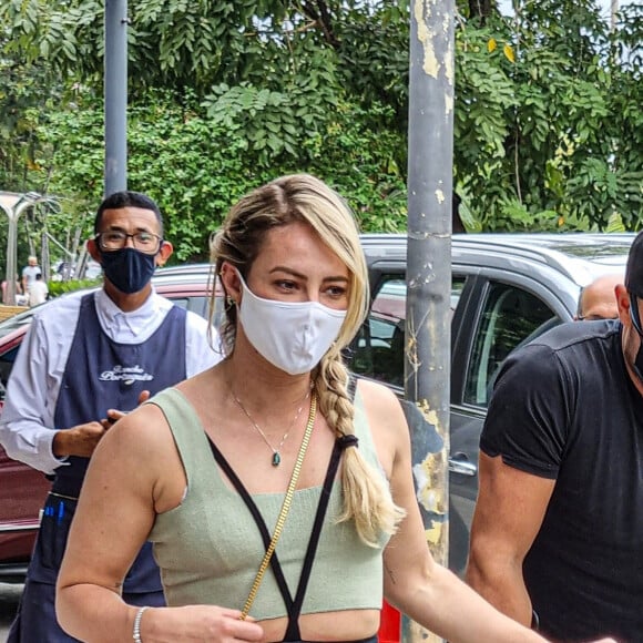 Diogo Nogueira fez música para Paolla Oliveira com apelido carinhoso pelo qual a chama: 'Flor de Caña'