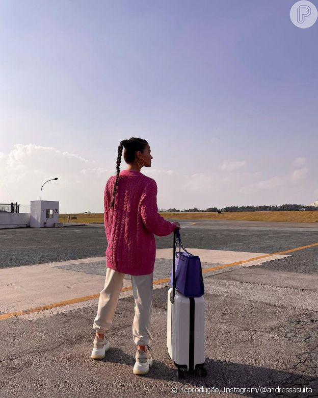 Aerolook de Andressa Suita é marcado por bolsa grande