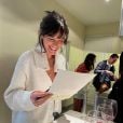 Bruna Marquezine mostrou passeio que fez em uma vinícola na cidade de Bordeaux, na França