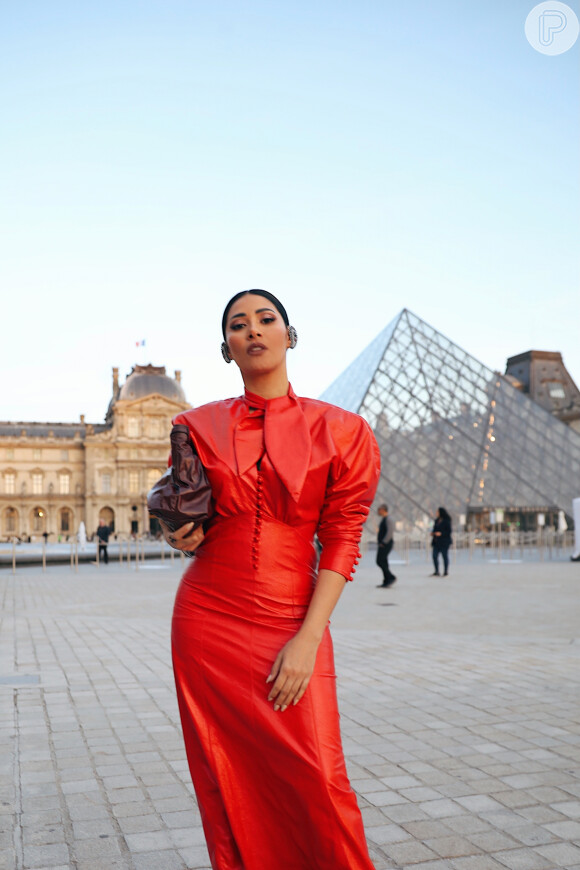 Simaria durante a Semana de Moda de Paris