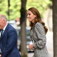 Kate Middleton recicla vestido da Zara de R$ 120. Detalhes!