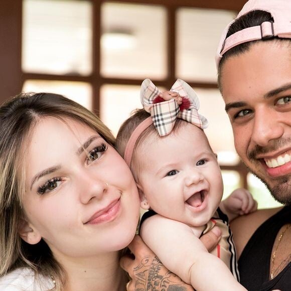 Virgínia Fonseca e Zé Felipe tiveram prejuízo antes de perder a mala de Maria Alice em viagem: 'Pagamos 200 euros de excesso de bagagem... 1.400 reais'