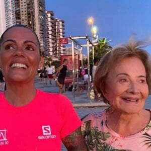 Glória Menezes vem fazendo passeios com a nora Mocita Fagundes