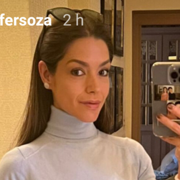 Calça clochard usada por Thais Fersoza é um pouco mais larga no quadril e vai diminuindo e ajustando na perna