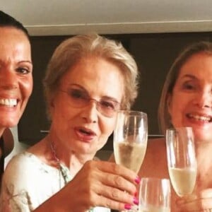 Glória Menezes fará comemoração em sua casa na Barra da Tijuca, Zona Oeste do Rio de Janeiro, para aniversário de 87 anos