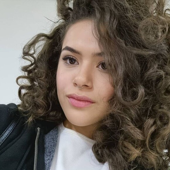 O processo de transição capilar de Maisa tem sido inspiração para muitas meninas