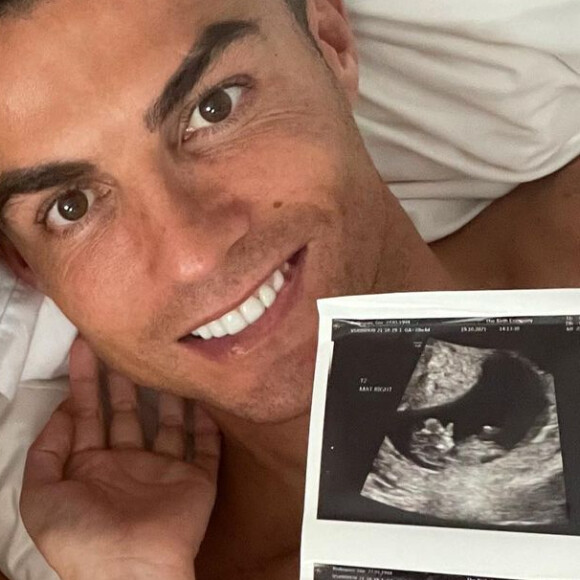 Cristiano Ronaldo será pai de gêmeos
