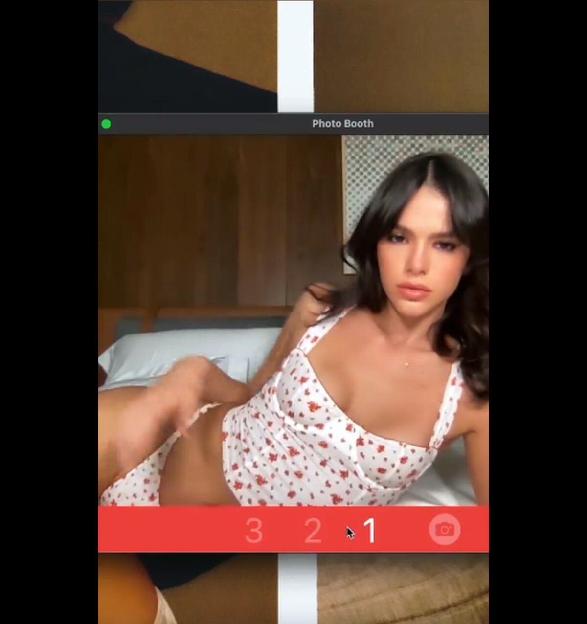 Foto: Um amigo de Bruna Marquezine brincou sobre uma possível entrada da  atriz no OnlyFans - Purepeople