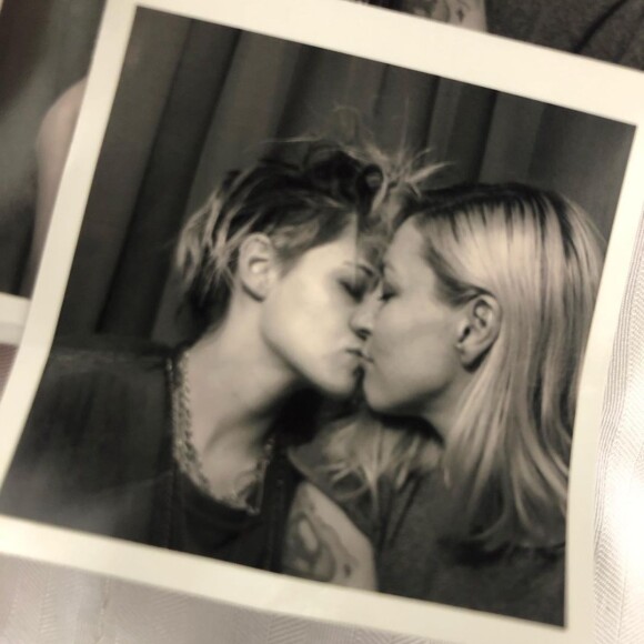 Kristen Stewart e Dylan Meyer ainda não começaram a planejar o casamento