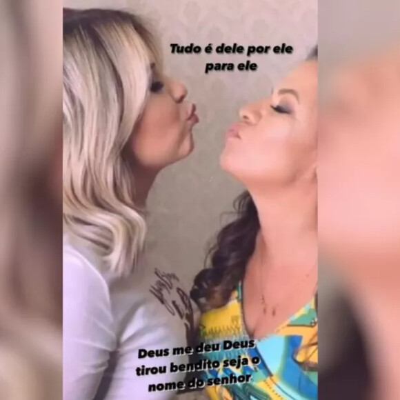 Mãe de Marília Mendonça, Ruth Moreira publicou foto com a filha ao som de música gospel